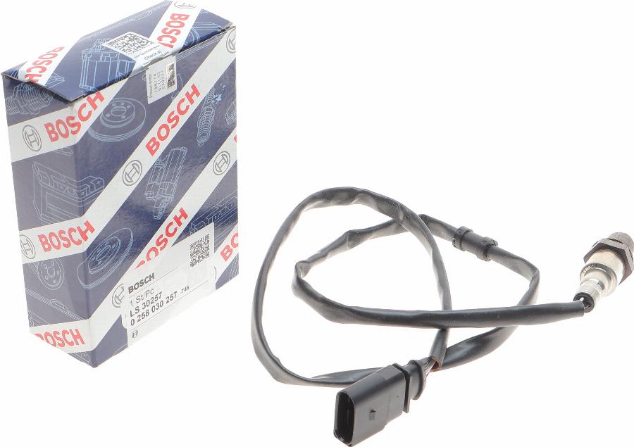 BOSCH 0258030257 - Лямбда-зонд, датчик кисню ligaparts.com.ua